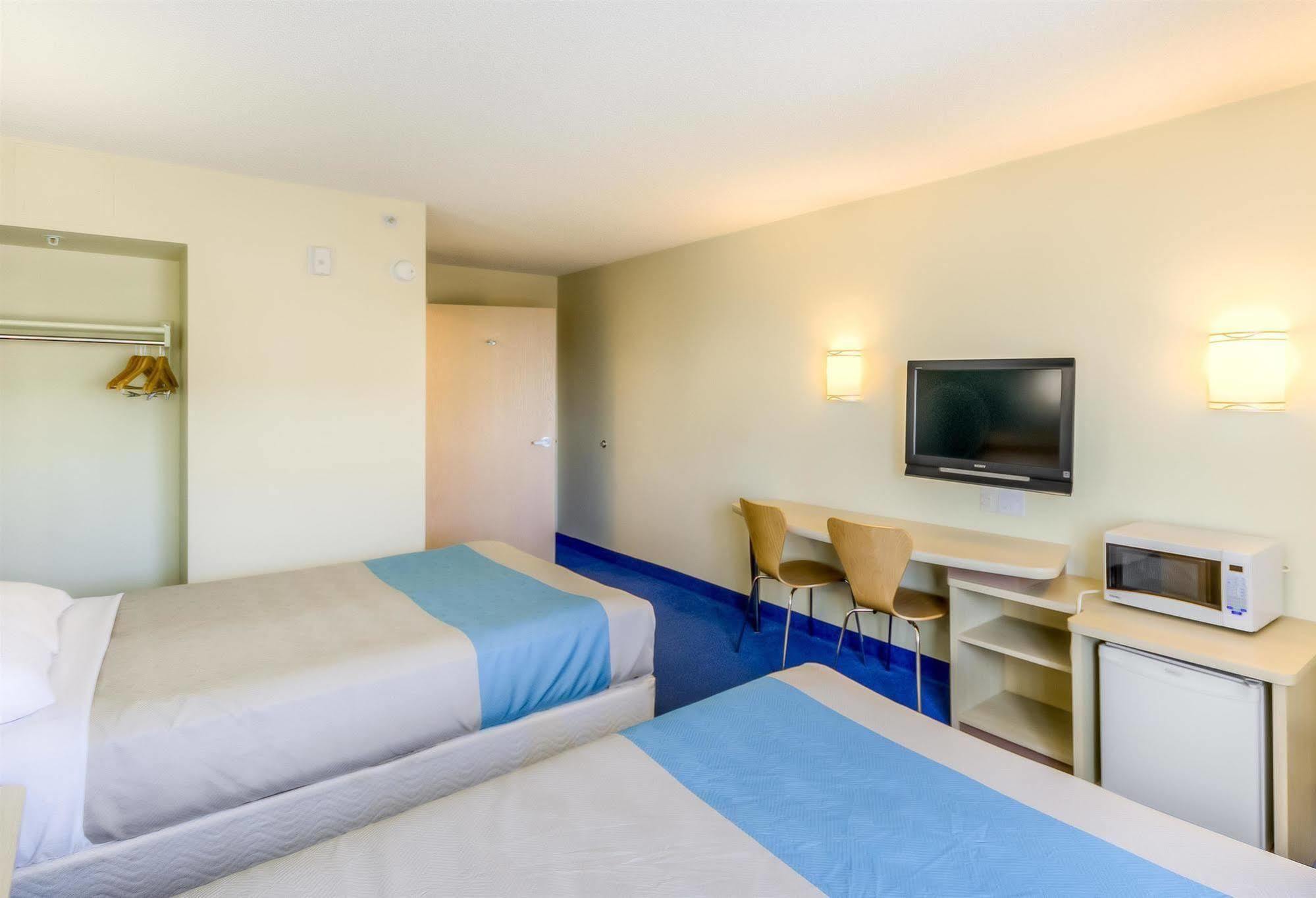 Motel 6-Estevan, Sk Esterno foto