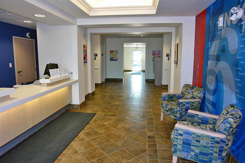 Aurora Inn Estevan Interno foto